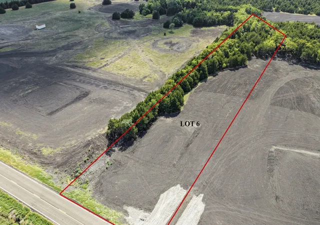 Photo 1 of Land for sale at 3311 Fm Rd 1569, Greenville, TX 75401 | MLS# 21383595 | Listing updated on 2026-09-11