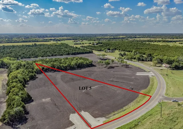 Photo 1 of Land for sale at 3339 Fm Rd 1569, Greenville, TX 75401 | MLS# 21382995 | Listing updated on 2026-09-11