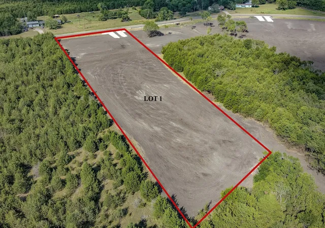 Photo 1 of Land for sale at 3459 Fm Rd 1569, Greenville, TX 75401 | MLS# 21370328 | Listing updated on 2026-09-11