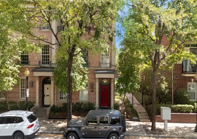 Photo 1 of Townhouse for sale at 2838 State St, Dallas, TX 75204 | MLS# 21381416 | Listing updated on 2026-09-11
