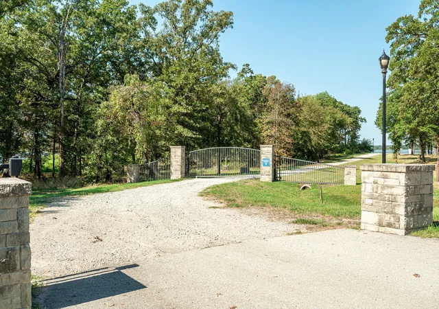 Photo 4 of Single family home for sale at 6707 Anchor Point, Quinlan, TX 75474 | MLS# 21382701 | Listing updated on 2026-09-12