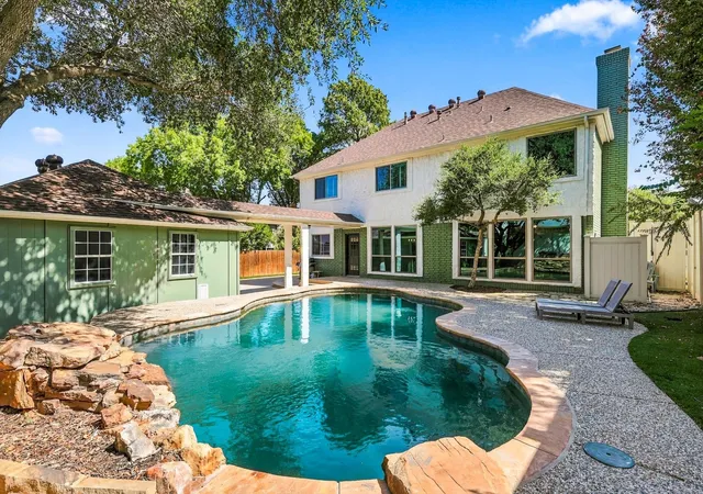 Photo 1 of Single family home for sale at 2385 Dundee Dr, Lewisville, TX 75077 | MLS# 21383831 | Listing updated on 2026-09-12