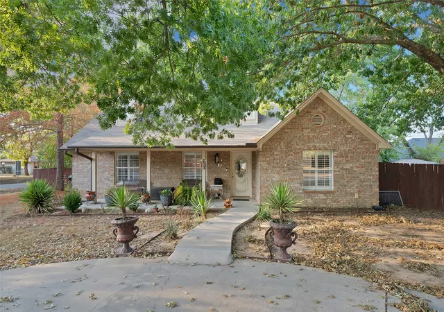 Photo 1 of Single family home for sale at 600 E Jacob St, Pilot Point, TX 76258 | MLS# 21383975 | Listing updated on 2026-09-12