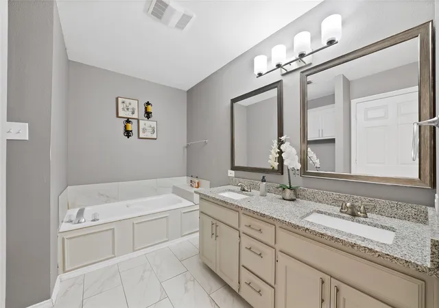Photo 3 of Single family home for sale at 600 E Jacob St, Pilot Point, TX 76258 | MLS# 21383975 | Listing updated on 2026-09-12