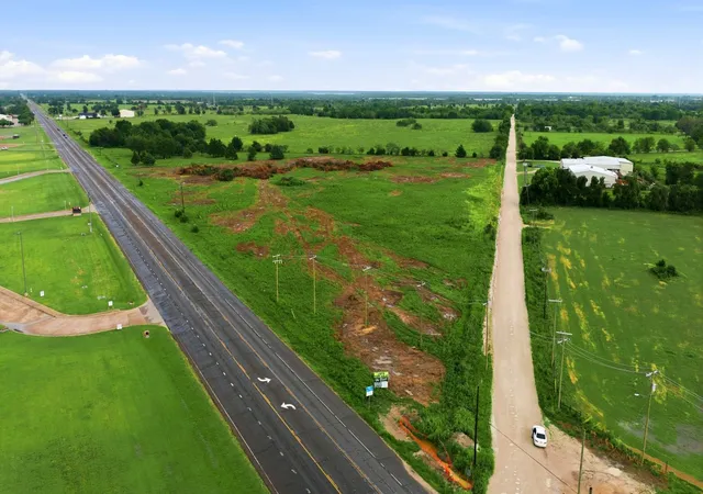Photo 3 of Land for sale at Tbd 00 Us Hwy 287, Corsicana, TX 75109 | MLS# 21376937 | Listing updated on 2026-09-28