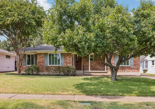 Photo 1 of Single family home for sale at 10507 Royalwood Dr, Dallas, TX 75238 | MLS# 21383922 | Listing updated on 2026-09-13