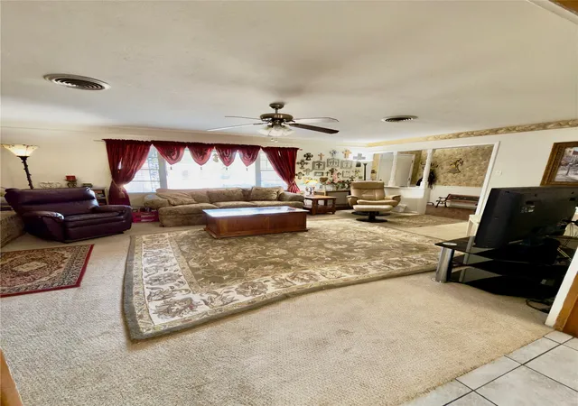 Photo 4 of Single family home for sale at 1552 Montclair Dr, Fort Worth, TX 76103 | MLS# 21383004 | Listing updated on 2026-09-11