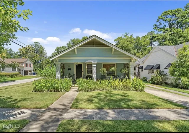 Photo 1 of Single family home for sale at 660 College St, Shreveport, LA 71104 | MLS# 21383984 | Listing updated on 2026-09-16