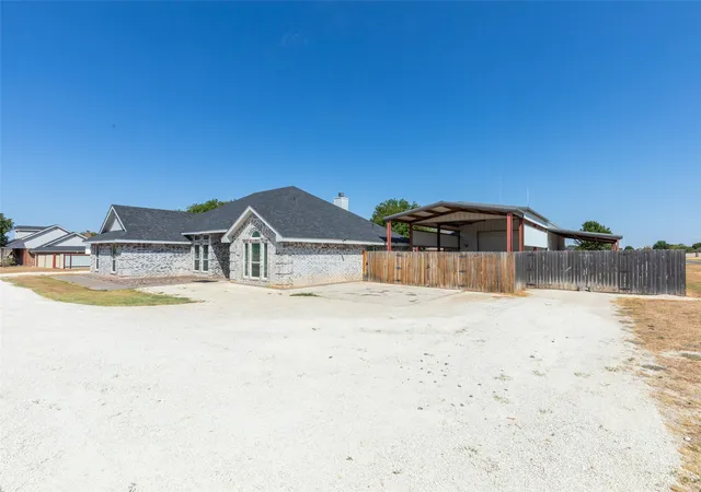 Photo 3 of Single family home for sale at 182 Sugar Biscuit Ln, Abilene, TX 79602 | MLS# 21382352 | Listing updated on 2026-09-12