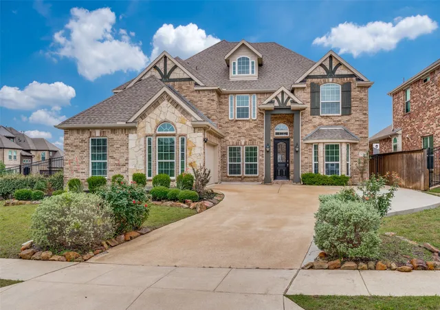 Photo 1 of Single family home for sale at 1824 Silvery Canoe Way, Wylie, TX 75098 | MLS# 21383989 | Listing updated on 2026-09-12