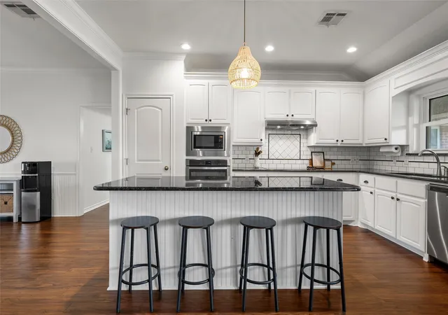 Photo 3 of Single family home for sale at 1004 N Main St, West, TX 76691 | MLS# 21382923 | Listing updated on 2026-09-26