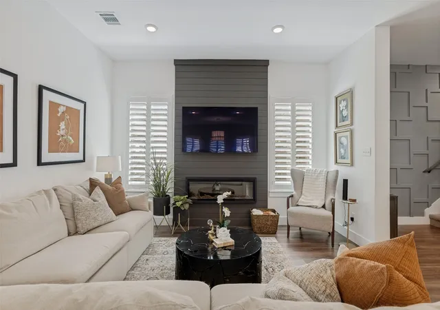 Photo 3 of Single family home for sale at 3509 The Cmns Pkwy, Sachse, TX 75048 | MLS# 21380128 | Listing updated on 2026-09-12