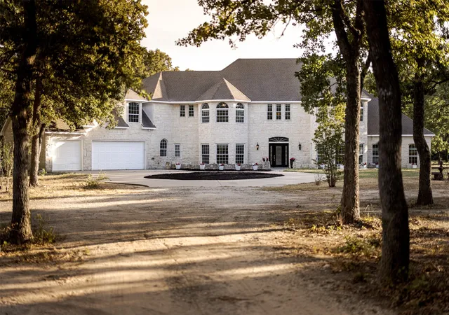 Photo 3 of Single family home for sale at 6503 County Rd 2560, Royse City, TX 75189 | MLS# 21384022 | Listing updated on 2026-09-12