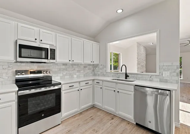 Photo 3 of Single family home for sale at 704 Sequoia Dr, Anna, TX 75409 | MLS# 21384013 | Listing updated on 2026-09-12