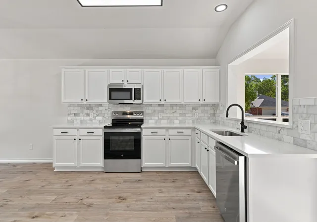 Photo 4 of Single family home for sale at 704 Sequoia Dr, Anna, TX 75409 | MLS# 21384013 | Listing updated on 2026-09-12