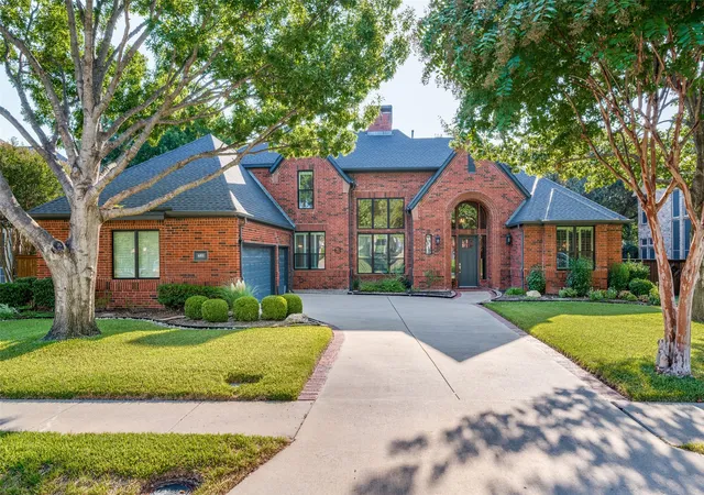 Photo 1 of Sale Pending at 601 Fallen Branch Dr, Mc Kinney, TX 75072 | MLS# 21382398 | Listing updated on 2026-09-21