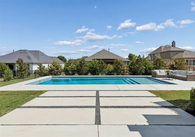 Photo 3 of Single family home for sale at 1818 Turtle Crk Ln, Gunter, TX 75058 | MLS# 21384004 | Listing updated on 2026-09-27