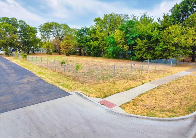 Photo 3 of Land for sale at 4932 Reiger Ave, Dallas, TX 75214 | MLS# 21380290 | Listing updated on 2026-09-12