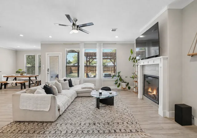 Photo 2 of Single family home for sale at 4001 Abilene St, Dallas, TX 75212 | MLS# 21382258 | Listing updated on 2026-09-12