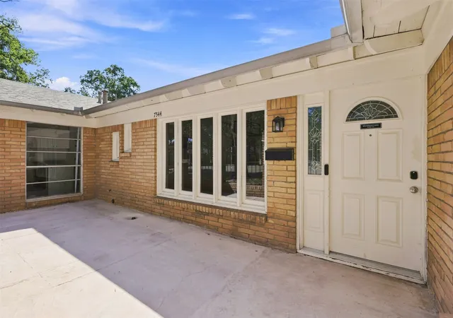 Photo 4 of Single family home for sale at 7544 Monterrey Dr, Fort Worth, TX 76112 | MLS# 21383983 | Listing updated on 2026-09-23