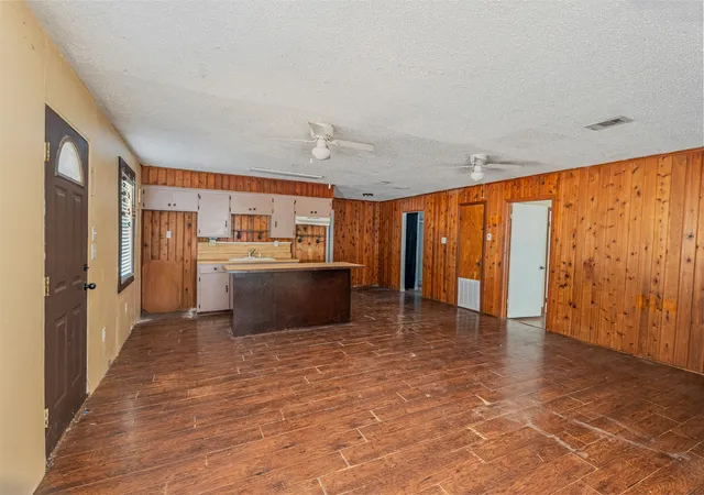 Photo 3 of Single family home for sale at 116 Wildwood Crossover St, Gun Barrel City, TX 75156 | MLS# 21361937 | Listing updated on 2026-09-12