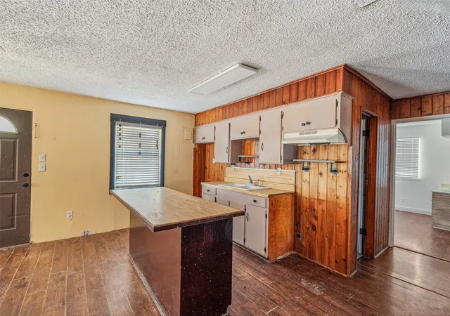 Photo 4 of Single family home for sale at 116 Wildwood Crossover St, Gun Barrel City, TX 75156 | MLS# 21361937 | Listing updated on 2026-09-12