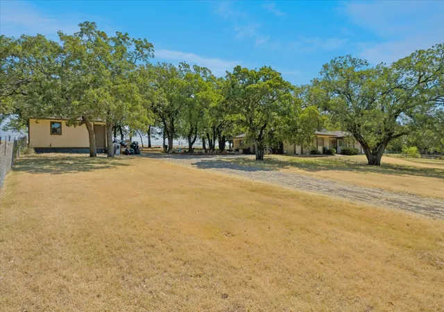 Photo 2 of Single family home for sale at 6009 County Rd 707, Alvarado, TX 76009 | MLS# 21384042 | Listing updated on 2026-10-02