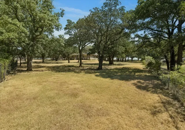 Photo 3 of Single family home for sale at 6009 County Rd 707, Alvarado, TX 76009 | MLS# 21384042 | Listing updated on 2026-10-02