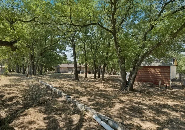 Photo 3 of Single family home for sale at 6009 County Rd 707, Alvarado, TX 76009 | MLS# 21384042 | Listing updated on 2026-10-02
