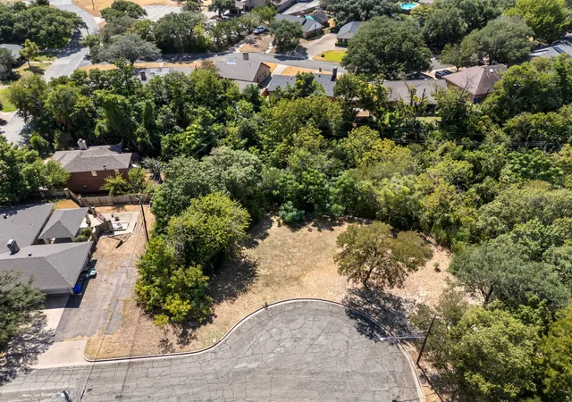 Photo 2 of Land for sale at 1006 Cindy Cir, Waco, TX 76710 | MLS# 21383490 | Listing updated on 2026-09-12