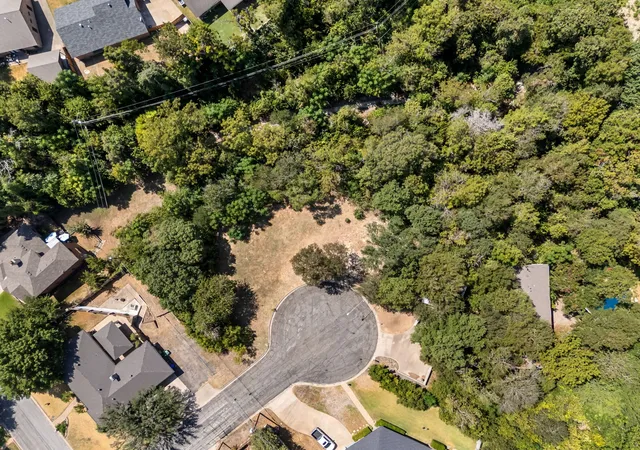 Photo 3 of Land for sale at 1006 Cindy Cir, Waco, TX 76710 | MLS# 21383490 | Listing updated on 2026-09-12