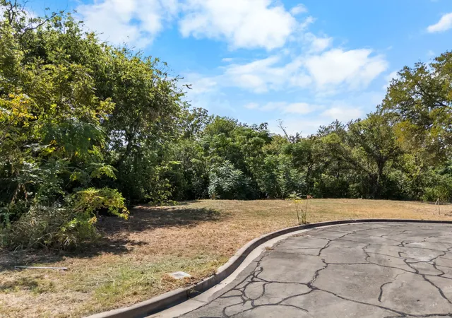 Photo 4 of Land for sale at 1006 Cindy Cir, Waco, TX 76710 | MLS# 21383490 | Listing updated on 2026-09-12