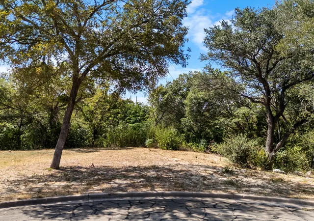 Photo 4 of Land for sale at 1012 Cindy Cir, Waco, TX 76710 | MLS# 21383865 | Listing updated on 2026-09-12