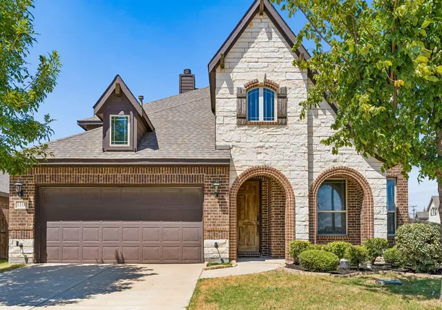 Photo 3 of Single family home for sale at 3101 Summer Star Ln, Mesquite, TX 75181 | MLS# 21384075 | Listing updated on 2026-09-17