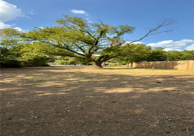 Photo 2 of Land for sale at 132 W College St, Lewisville, TX 75057 | MLS# 21382475 | Listing updated on 2026-09-12
