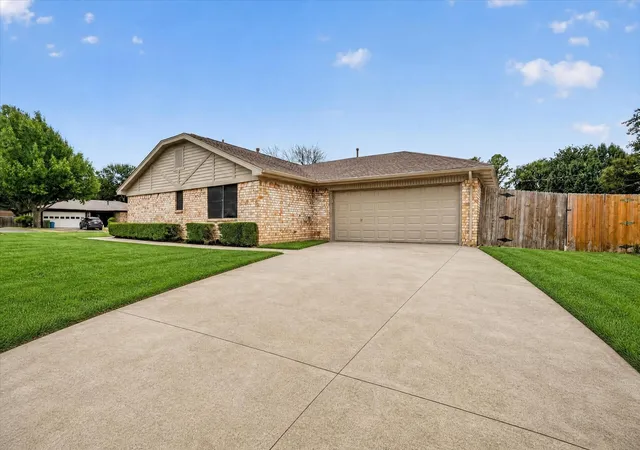 Photo 31 of Single family home for sale at 5817 Stone Dr, North Richland Hills, TX 76180 | MLS# 21384070 | Listing updated on 2026-09-12
