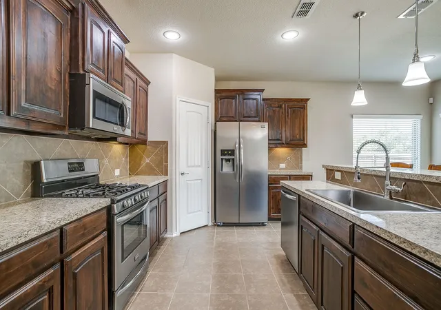 Photo 2 of Single family home for sale at 1956 Kachina Lodge Rd, Fort Worth, TX 76131 | MLS# 21379843 | Listing updated on 2026-09-12