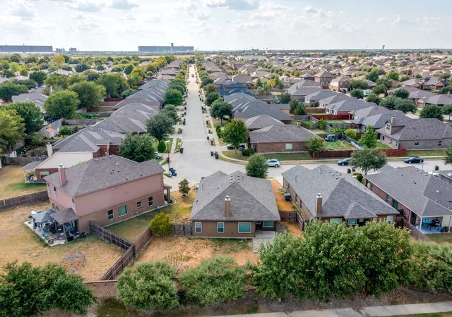 Photo 3 of Single family home for sale at 1956 Kachina Lodge Rd, Fort Worth, TX 76131 | MLS# 21379843 | Listing updated on 2026-09-12