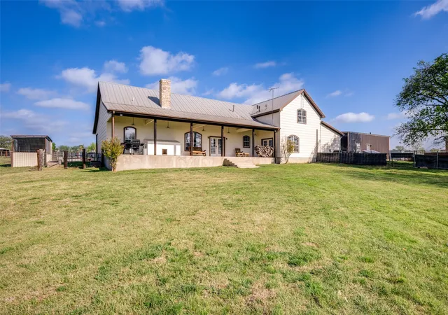 Photo 3 of House for sale at 5855 Western Star Dr, Justin, TX 76247 | MLS# 21380019 | Listing updated on 2026-09-12