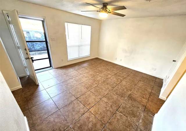 Photo 3 of Sale Pending at 724 Bluebonnet Dr, Keller, TX 76248 | MLS# 21383827 | Listing updated on 2026-09-27