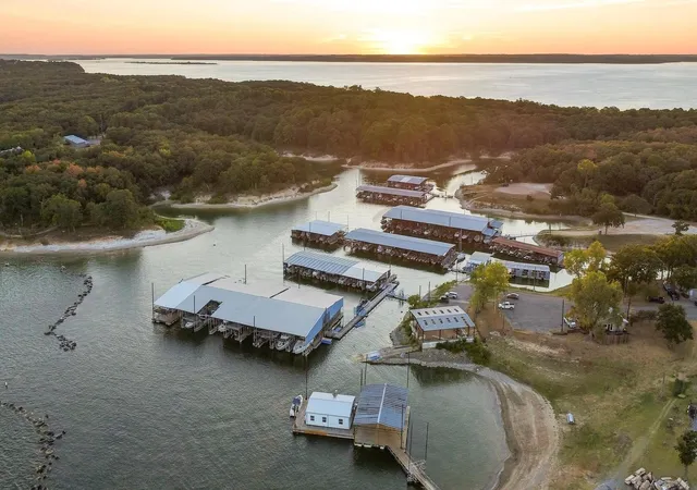 Photo 40 of Manufactured home for sale at 82 Outdrive Cir, Pottsboro, TX 75076 | MLS# 21379412 | Listing updated on 2026-09-30