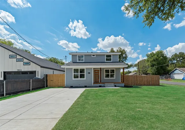 Photo 2 of Single family home for sale at 3815 Harlingen St, Dallas, TX 75212 | MLS# 21383964 | Listing updated on 2026-09-12