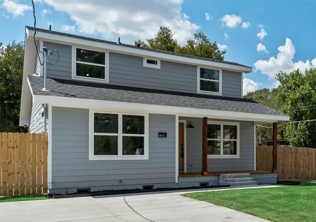 Photo 4 of Single family home for sale at 3815 Harlingen St, Dallas, TX 75212 | MLS# 21383964 | Listing updated on 2026-09-12