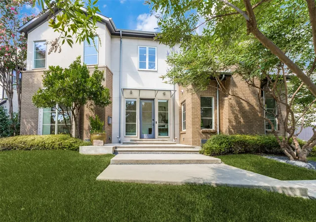 Photo 1 of Single family home for sale at 6939 Pasadena Ave, Dallas, TX 75214 | MLS# 21305839 | Listing updated on 2026-09-13
