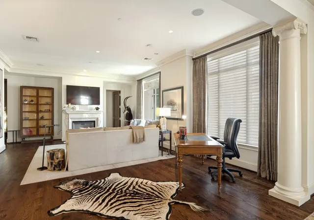 Photo 3 of Condo for sale at 2525 N Pearl St #1207, Dallas, TX 75201 | MLS# 21382536 | Listing updated on 2026-09-12