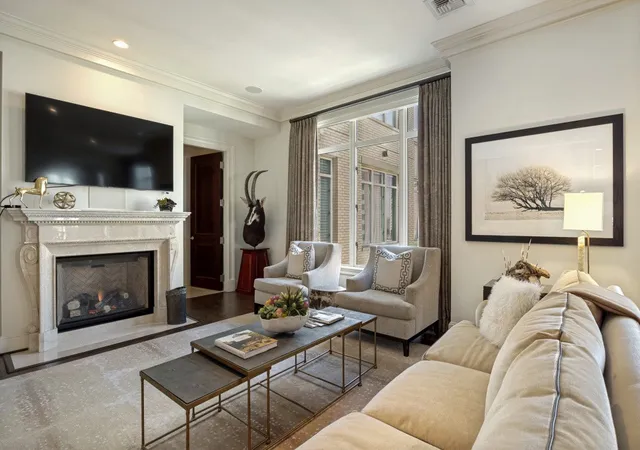Photo 4 of Condo for sale at 2525 N Pearl St #1207, Dallas, TX 75201 | MLS# 21382536 | Listing updated on 2026-09-12