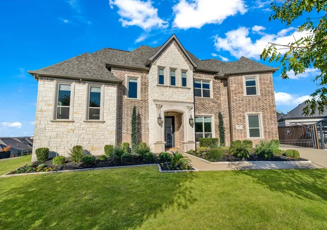 Photo 3 of Mansion for sale at 1400 Buckskin Trl, Prosper, TX 75078 | MLS# 21381234 | Listing updated on 2026-09-13
