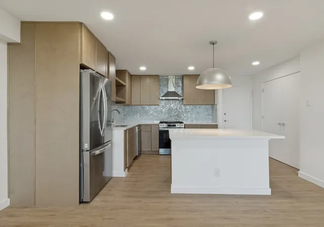 Photo 3 of Condo for sale at 3883 Turtle Crk Blvd #801, Dallas, TX 75219 | MLS# 21384137 | Listing updated on 2026-09-12