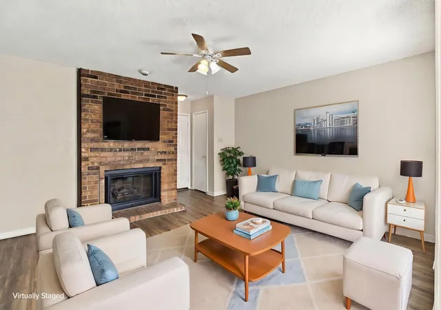 Photo 2 of Condo for sale at 1204 Horizon Trl #3410, Arlington, TX 76011 | MLS# 21384054 | Listing updated on 2026-09-12