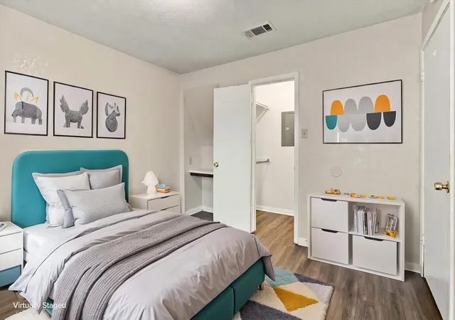 Listing Photo 5 - Condo for sale in building located at 1204 Horizon Trl, Arlington, TX 76011 - Unit #3410